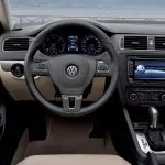 Volkswagen Jetta 6 (2016-2017) - снимки, цена, характеристики на VI новия Volkswagen Jetta (a6)