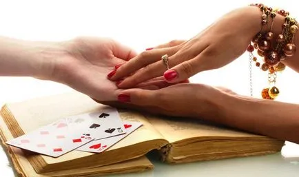 Гадаене на карти за любов и взаимоотношения Man, гадания от карти за игра