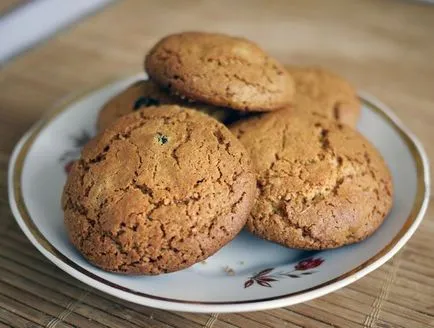 Cum se coace cookie-uri fulgi de ovăz mai bine decât cookie-uri fulgi de ovăz magazin rețetă