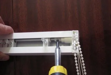 Как да се ремонтира самата плъзгача за пластмасови вертикални щори