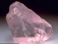 Stone kunzite магически и лечебни свойства, стойността на