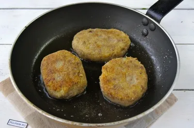 chiftele de cartofi cu carne - un pas cu pas reteta pentru modul de a găti cu fotografii
