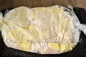 Csirke burgonya sütőben pörkölés táska, a recept egy fotó