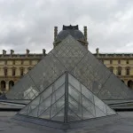 Louvre képek (68 gyönyörű fényképek a párizsi Louvre-ban)