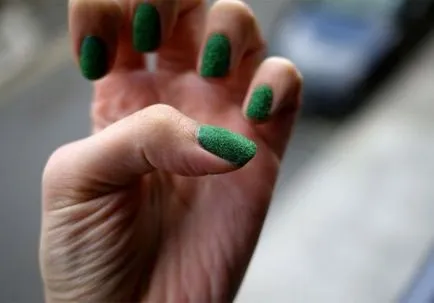Trendi „Louboutin” kéz- és hatása a szőrme és prém - fotó, videó