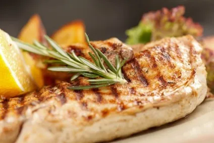 Куряча грудка в духовці найкращі рецепти з фото (запікання Калорійність ккал) Куряча грудка в духовці найкращі рецепти з фото
