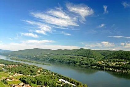 Куди впадає річка Єнісей в яке море впадає річка Єнісей (Єнісей) Куди впадає річка Єнісей в яке море впадає річка Єнісей