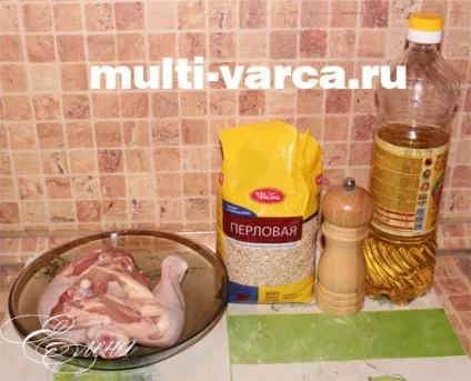 Курка з перловкою в мультиварці