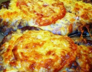 Месо на френски език с домати и сирене на фурна - вкусни домашно