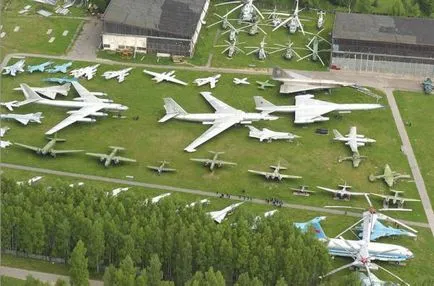 Aviation Museum в Monino - най-голямото изложение на самолети