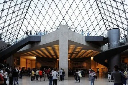 A Louvre, a virtuális túra a múzeum, fotók