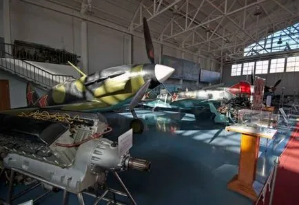 Aviation Museum в Monino - най-голямото изложение на самолети