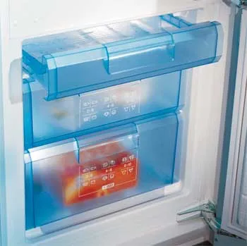 Are un sistem de refrigerare frigider rafturi, dulapuri, containere, iluminat, display-uri si nu numai -