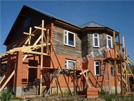 Finisarea unei case din lemn în afara propriile lor mâini