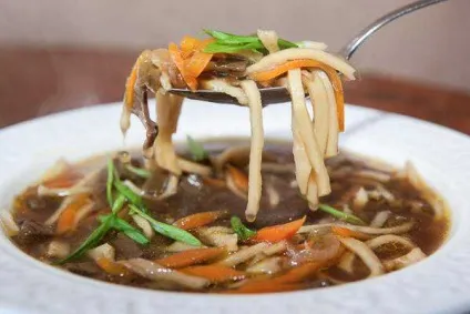 Локшина грибна - рецепт сучасної домашньої кухні з фото (сучасна домашня кухня) Локшина грибна - рецепт сучасної домашньої кухні з фото