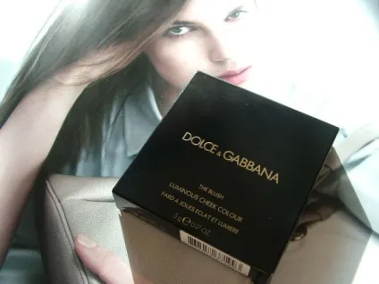 Легендарні рум'яна-скульптор dolce - gabbana # 22 tan та варіанти їх використання - елена Чемезова (gabbana) Легендарні рум'яна-скульптор dolce - gabbana # 22 tan та варіанти їх використання - елена Чемезова