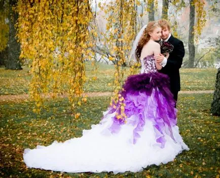 най-красивите лилави рокли сватбени
