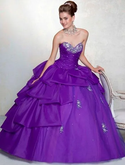 Cele mai frumoase rochii de mireasa violet
