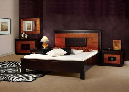 Dormitor cu mobilier wenge inchis si usi realizate din lemn de stejar albit, design interior, cu dulap
