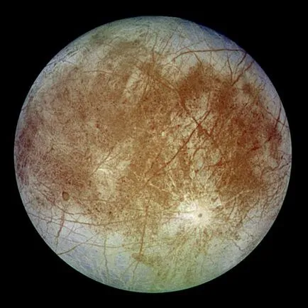 Jupiter holdja Europa