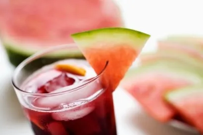 A frissen facsart gyümölcslevek, vagy ártalom gyümölcs, bogyó, zöldség- és citrusléfogyasztás