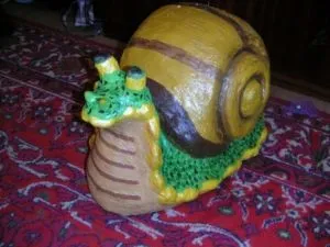 Равлик з монтажної піни