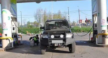 Ptriot УАЗ и Chevrolet Niva - Сравнение на характеристиките на машините