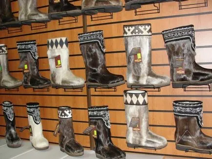 Boots és hajlinacsizmák - mi a különbség, ha vásárolni ezeket a csizma vagy hajlinacsizmák