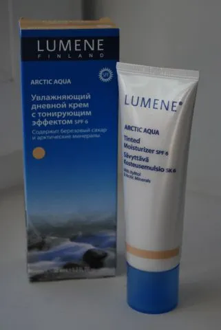 Хидратиращ крем с тонирани ефект SPF 6 арктически аква от Lumene - коментари, снимки и цена