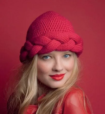 Плетени шапки (151 снимки) за жени на 50 години, модни модели есен-зима 2017-2018 с ушите, триизмерни,