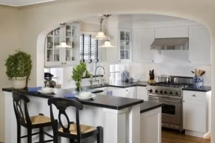 Маленька кухня в приватному будинку вдалі приклади дизайну
