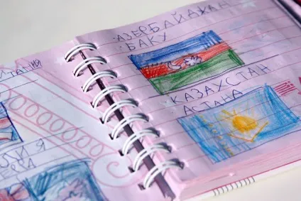 Мам, ну і чим ми сьогодні займемося (мами перші п'ять) Мам, ну і чим ми сьогодні займемося