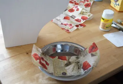 Маковий цвіт (колір) маковий цвіт