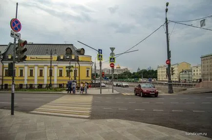 Zamoskvorechye - Pyatnitskaya, Bolshaya Ordynka în traseu Moscova