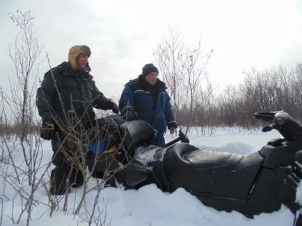 Snowmobile Dingo Irbis (Dingo zăpadă leopard) T125 sau „câine în nord“, excursii de pescuit, taxa de pescuit,