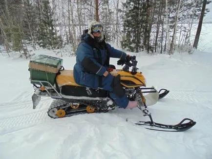 Snowmobile Dingo Irbis (Dingo zăpadă leopard) T125 sau „câine în nord“, excursii de pescuit, taxa de pescuit,