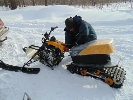 Snowmobile Dingo Irbis (Dingo zăpadă leopard) T125 sau „câine în nord“, excursii de pescuit, taxa de pescuit,