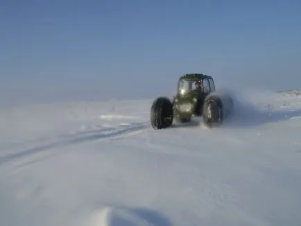 Snowmobile Dingo Irbis (Dingo zăpadă leopard) T125 sau „câine în nord“, excursii de pescuit, taxa de pescuit,