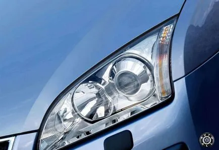 Fényszóró Ford Focus 2 restyling a csere szabvány xenon fényszórók, minden az autókról