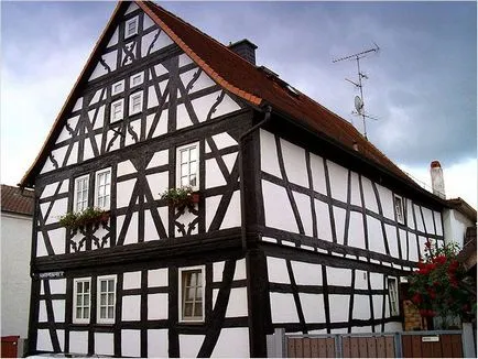 Ház homlokzata német módra - német homlokzat (fotó)