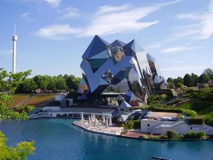 Futuroscope - virtuális szórakoztató park, Poitiers, útikönyv Párizs