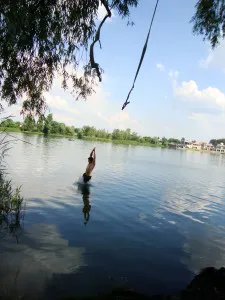 Blue Lake sau pe un traseu - plajă