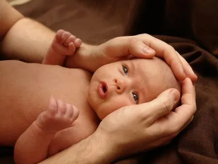 Forró fej csecsemők aláírja a betegség, és hogyan kell kezelni