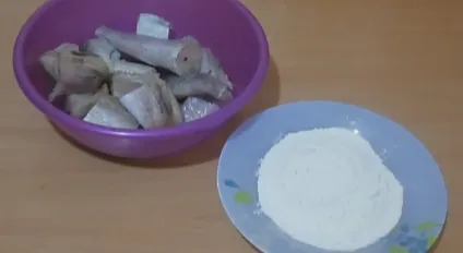 Минтай смажений на сковороді (сковороді) Минтай смажений на сковороді