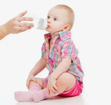 Как да запазим топли термос за бебешки шишета