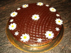 Hogyan díszíteni a torta „madár tej” sütemény receptek