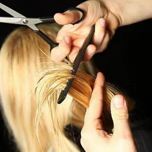 Как да направите косата пухкави и обемни у дома
