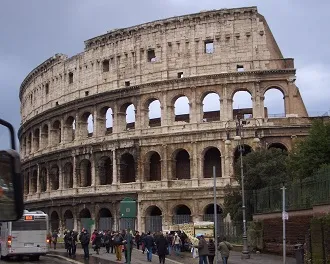 A római Colosseum, fotók, és hol van a római amfiteátrum