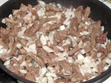 М'ясо з підливою