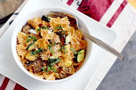 Макарони з фаршем (сіль перець смаку приготувати) Макарони з фаршем